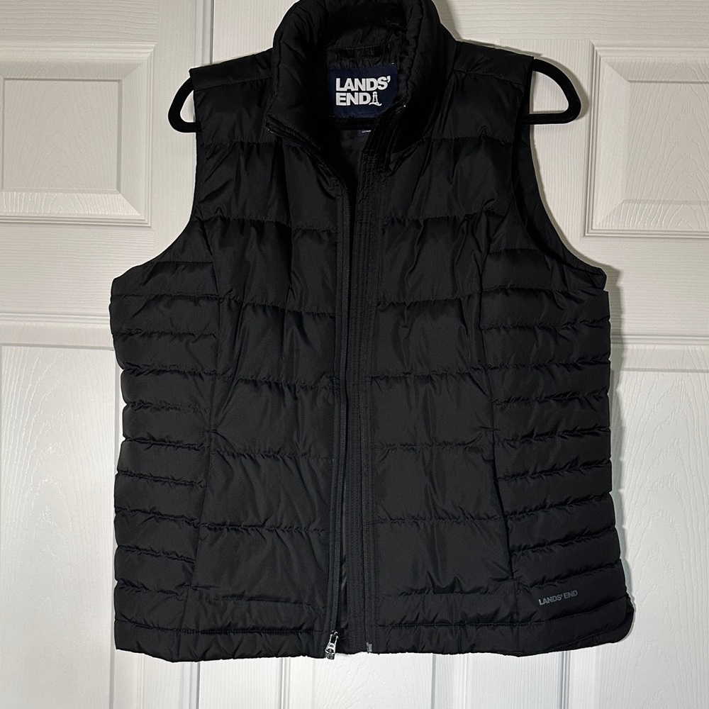 Women’s Lands' End Classic Black Puffer Vest Size Large